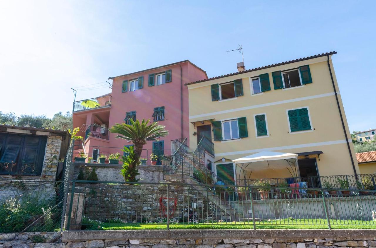Alla Casa Rosa, Peaceful Apartment Surrounded By Greenery With Free Parking, Wifi & Air Conditioning ราปาลโล ภายนอก รูปภาพ